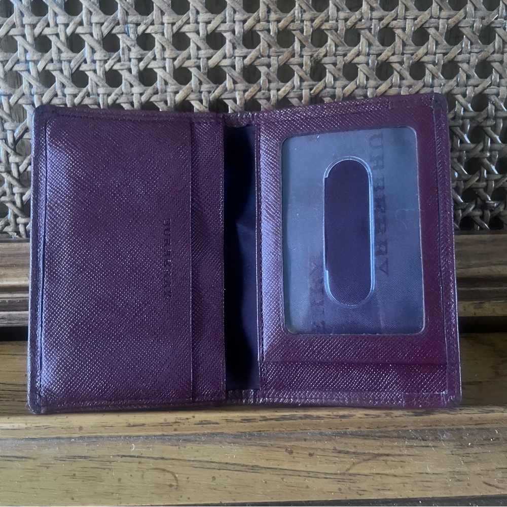 Burberry Plaid Card Holder in Cream and Burgundy - Picture 2 of 3